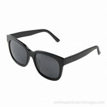 Aviator sunglasses in pearl black